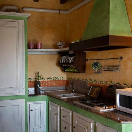 Casa Vacanze Le Tre Casette Амелия Экстерьер фото