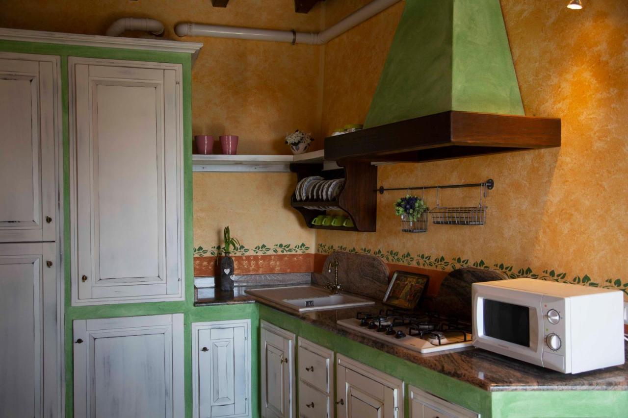 Casa Vacanze Le Tre Casette Амелия Экстерьер фото