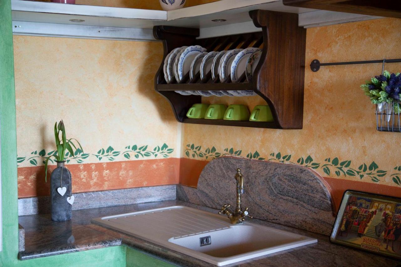 Casa Vacanze Le Tre Casette Амелия Экстерьер фото